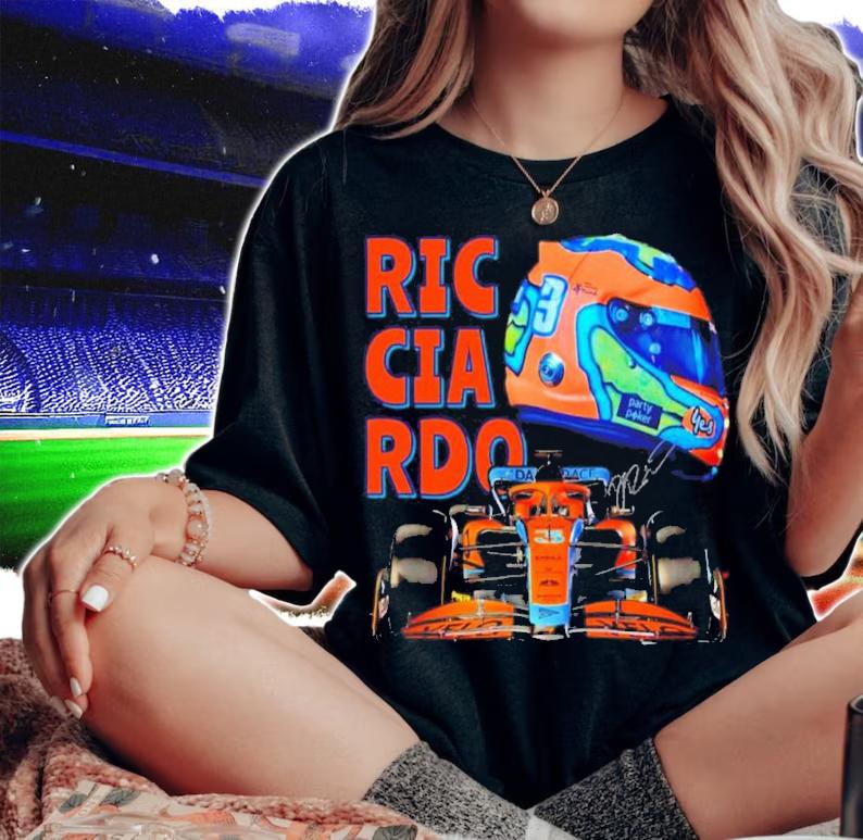 Formula 1 Daniel Ricciardo Helmet 2022 Of Mclaren Team Shirt t-shirt