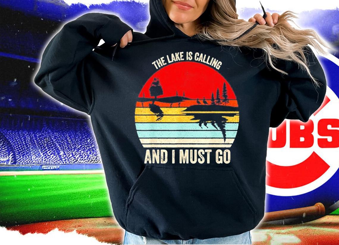 Vintage Retro The Lake Is Calling And I Must Go T-Shirt t-shirt