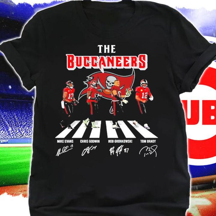 The Tampa Bay Buccaneers Football Team Abbey Road Signatures Shirt t-shirt shirt