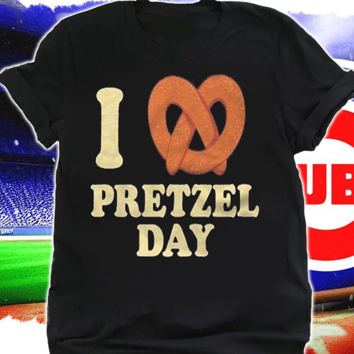 I Love Pretzel Day Funny Office Wear Funny Gifts Pullover Shirt