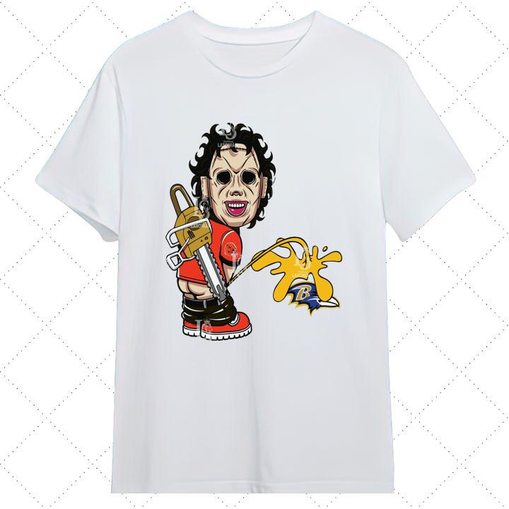 Hot Cleveland Browns Leatherface Pissing On Baltimore Ravens T-Shirt