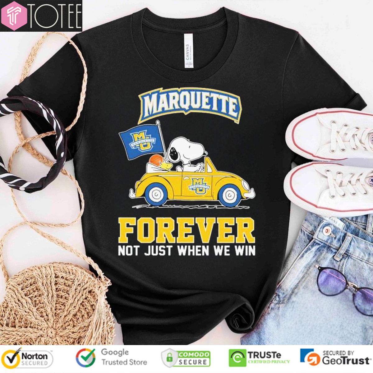 Marquette Golden Eagles Snoopy Woodstock Driving Volkswagen Beetle T-Shirt