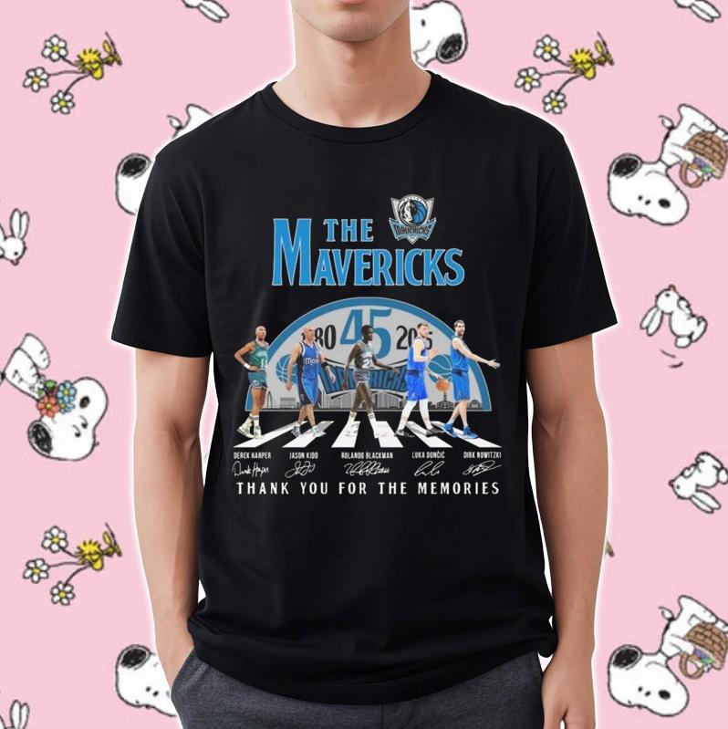 The Dallas Mavericks Abbey Road Signatures t-shirt